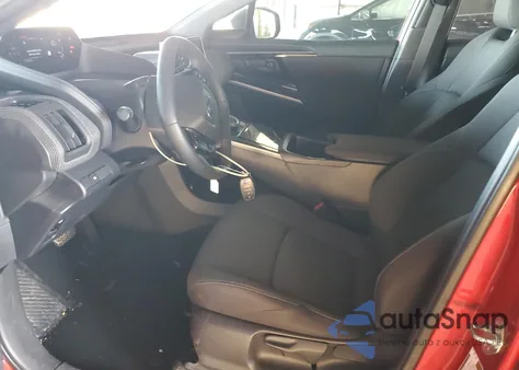 2024 Subaru Solterra Premium z USA, uszkodzony, nr VIN JTMABABA3RA069573